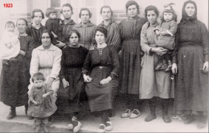 Groupe de femmes de Mosset en 1923